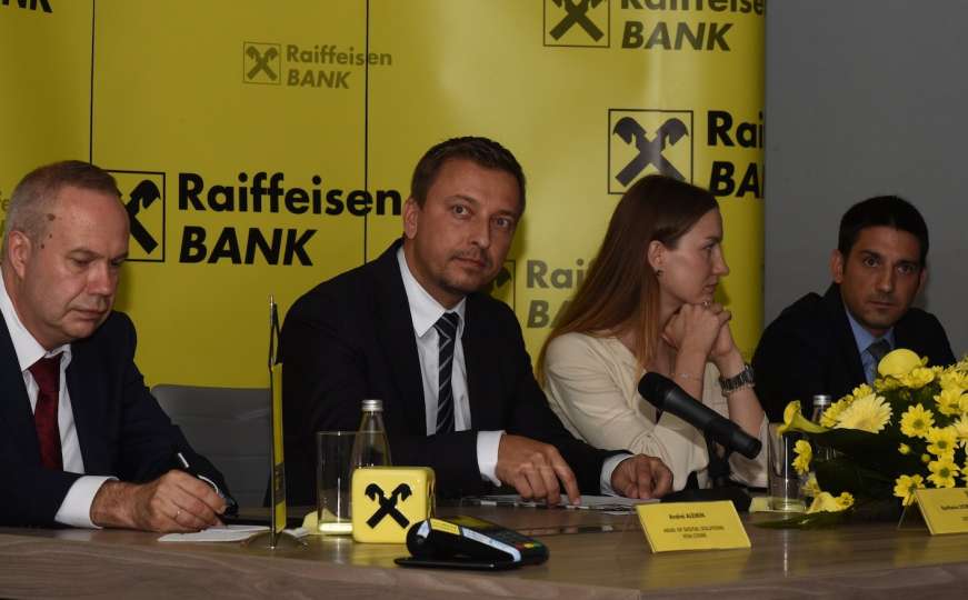Raiffeisen banka predstavila aplikaciju "M-plati" 